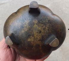 吃瓜众人香炉,探寻古韵与时尚的交融